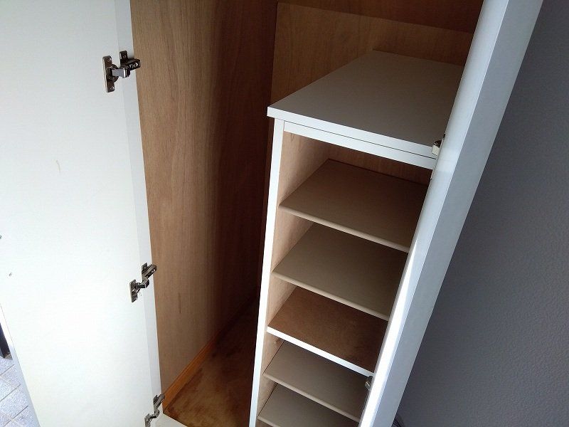 玄関　シューズボックス