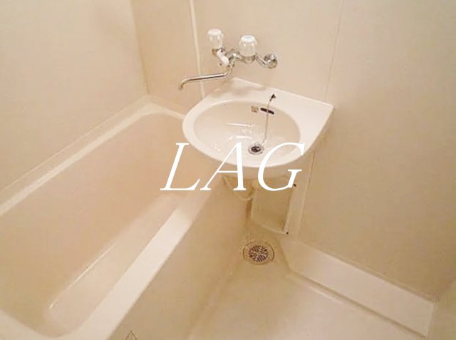 バス・シャワールーム　お風呂です。
