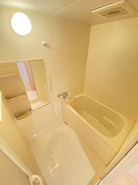 バス・シャワールーム　ゆったり過ごせるお風呂です