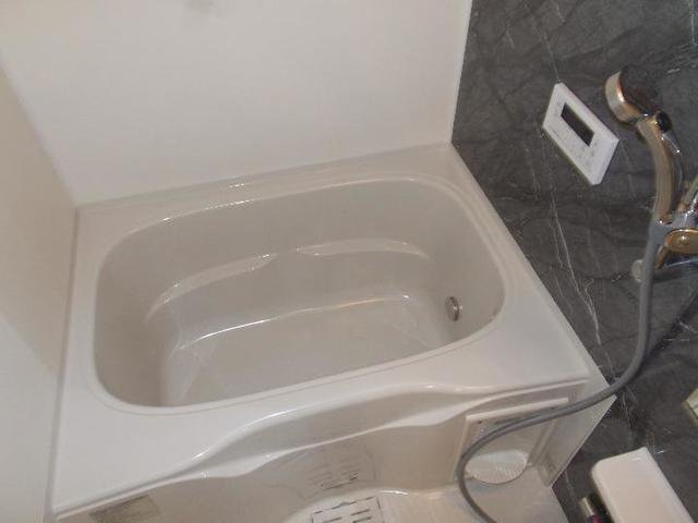 バス・シャワールーム　お風呂です