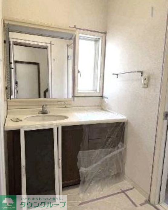 洗面設備　収納