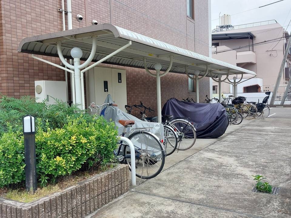 駐車場　駐輪場