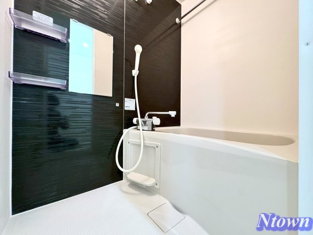 バス・シャワールーム　落ち着いた空間のお風呂です