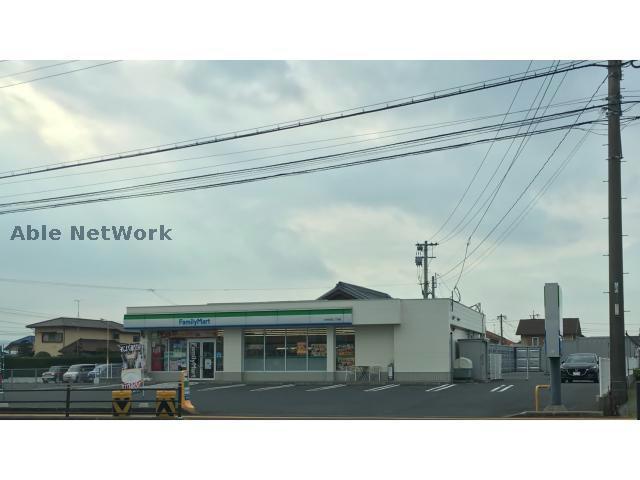 コンビニ　ファミリーマート大村松並二丁目店（コンビニ）まで554m