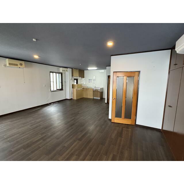 居室・リビング　ＬＤＫ２８．２帖