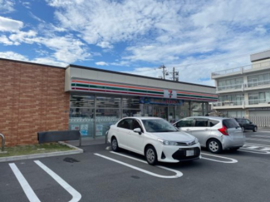 コンビニ　セブンイレブン 名古屋十王町店（コンビニ）まで559m