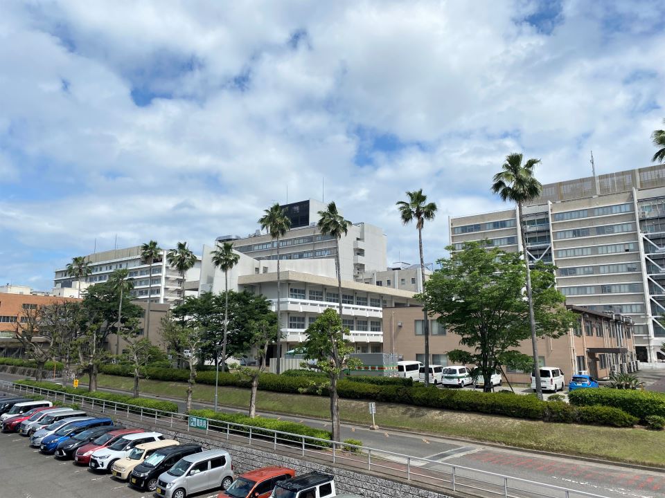 病院　鹿児島大学病院（病院）まで880m
