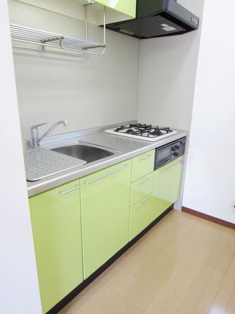 キッチン　★緑がおしゃれなシステムキッチン★