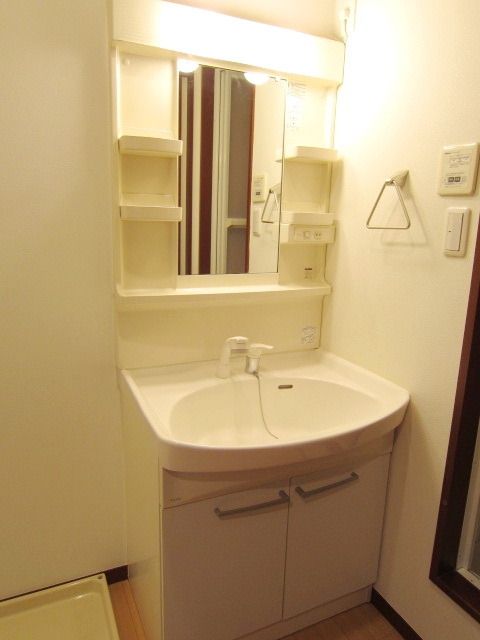 洗面設備　★独立洗面台で朝の身支度はかどります★