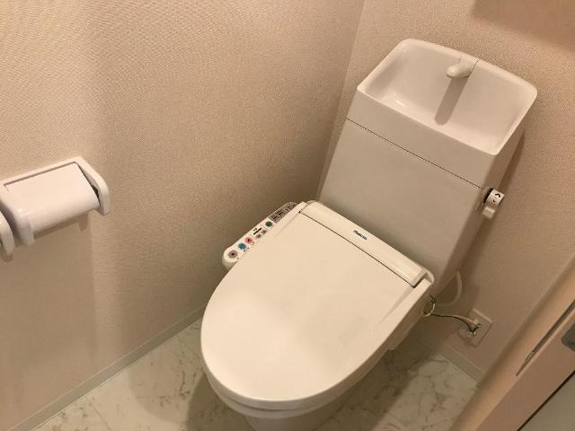 トイレ　シャワー付トイレ