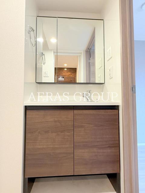 洗面設備　同仕様