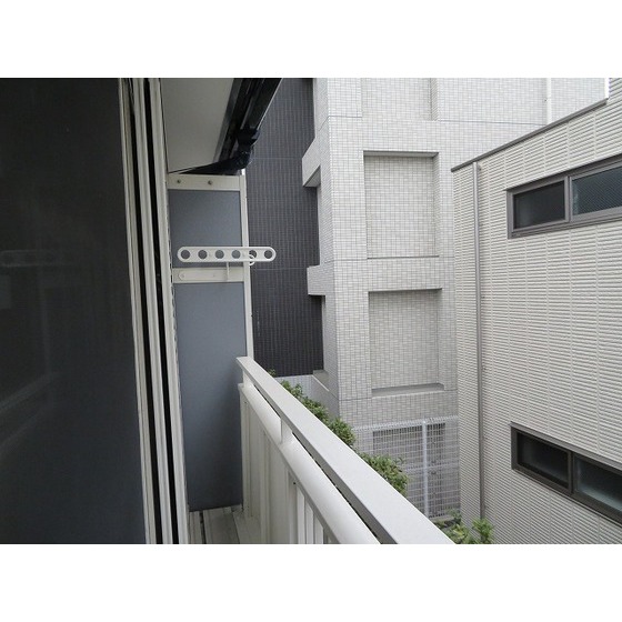 バルコニー　フラワーボックス