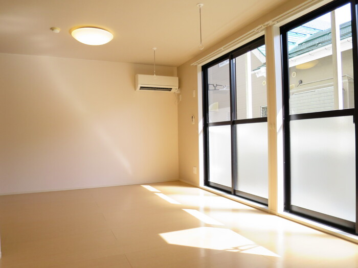 居室・リビング　南向きリビング