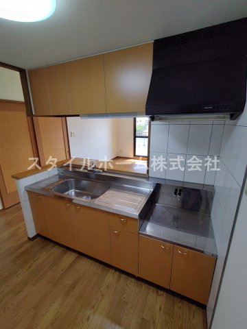 キッチン　別部屋写真です。