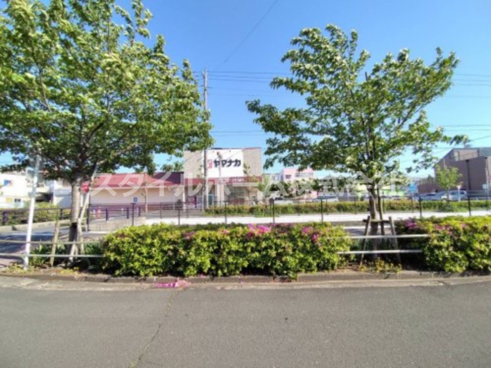 スーパー　ヤマナカ 西羽田店（スーパー）まで435m