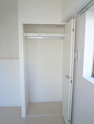 収納　※別部屋の参考写真です。