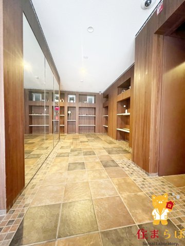 エントランス　共用部の印象も大切に