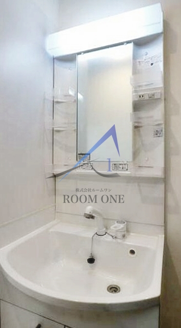 洗面設備　独立洗面台です。