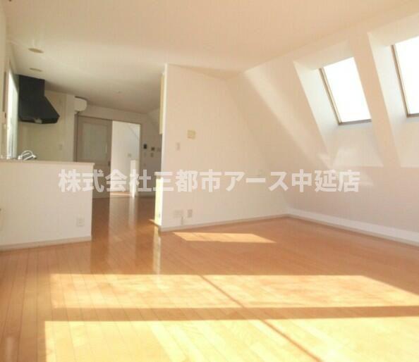 居室・リビング　Ｍａｐｌｅ　Ｔｅｒｒａｃｅ　は三都市アース中延店へお任せくだ