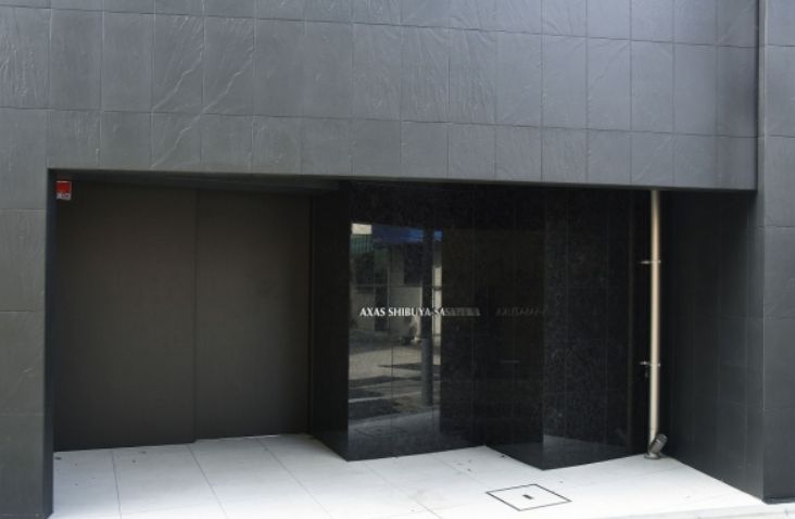 エントランス　弊社は都内全域の物件をご紹介可能です！