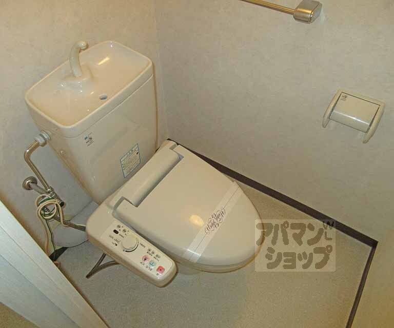 トイレ　ウォシュレット付き！