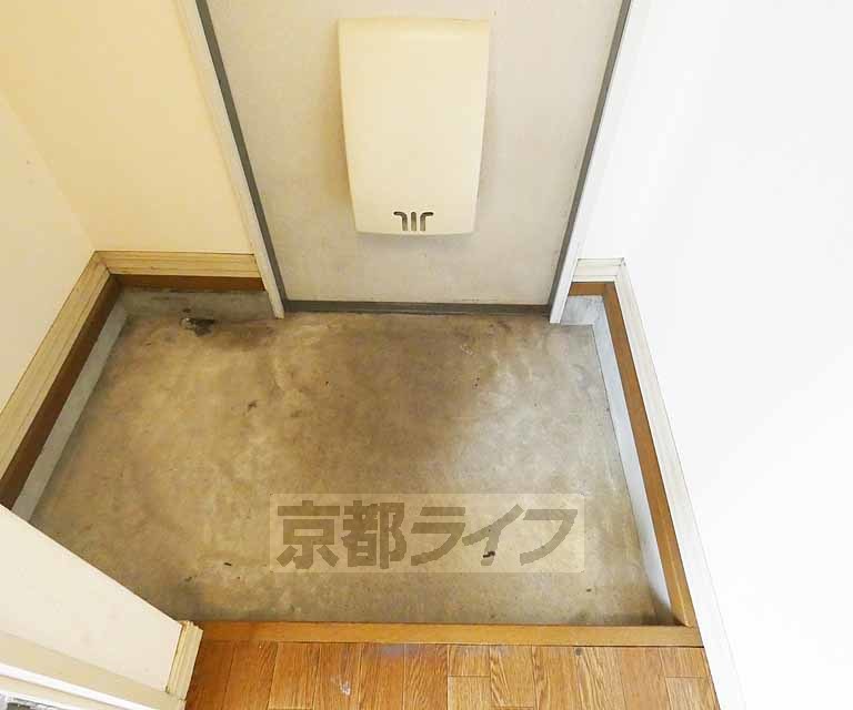 玄関　大きな段差がありません
