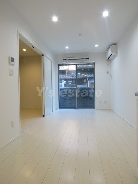 居室・リビング　この写真の反転タイプです。