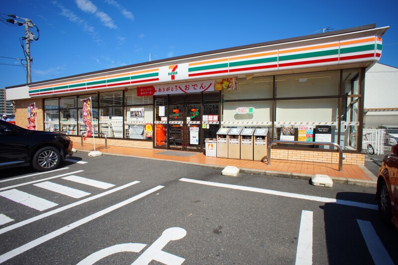 コンビニ　セブンイレブン福間駅南店（コンビニ）まで775m
