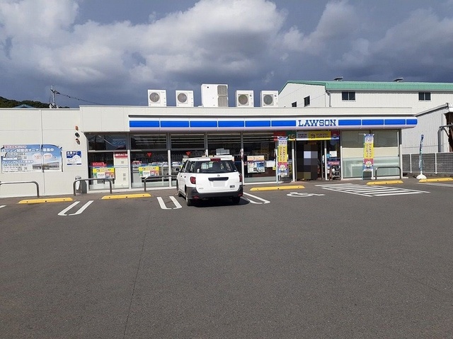 コンビニ　ローソン小山５丁目店（コンビニ）まで150m