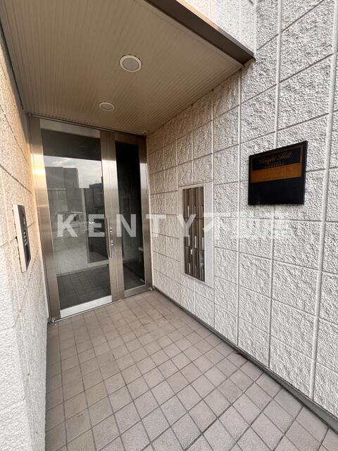 エントランス　ゆとりのあるエントランスです