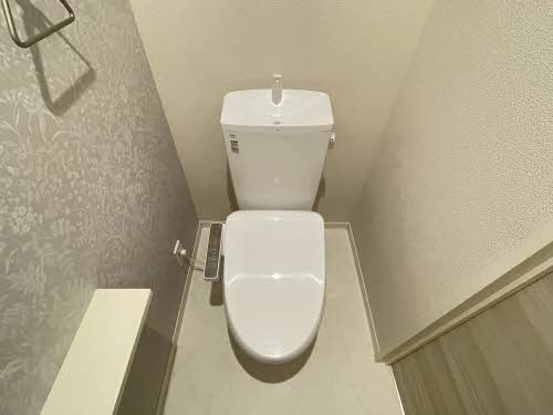 トイレ　※同タイプの部屋写真です