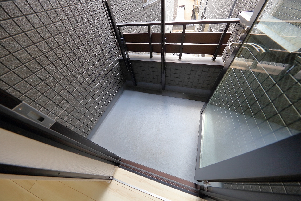 バルコニー　203号室の写真引用