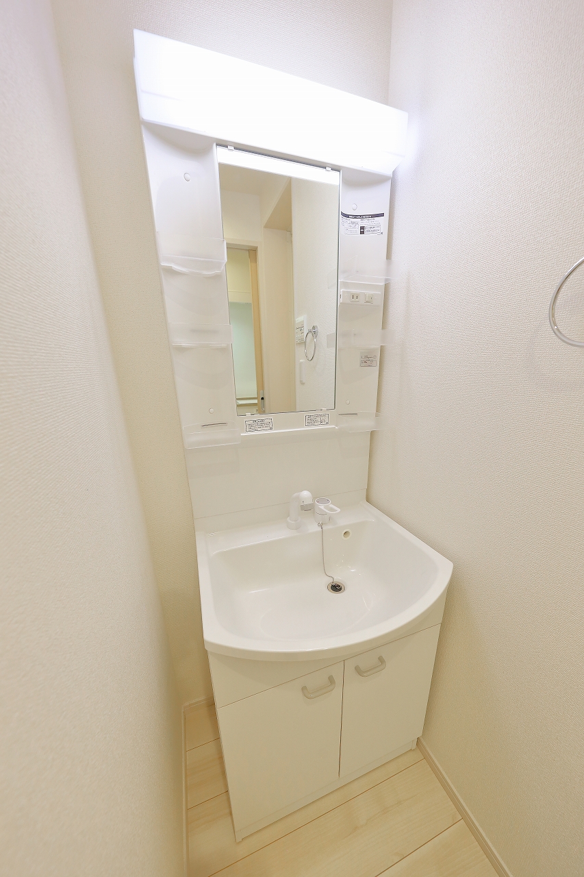 洗面設備　203号室の写真引用
