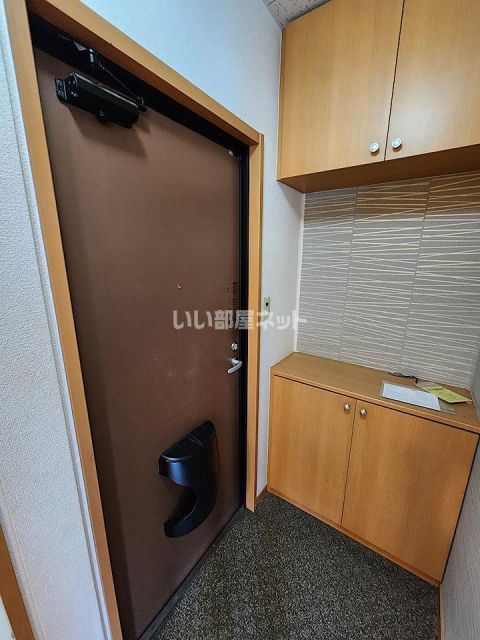 ソレジオKANDA Bの玄関写真