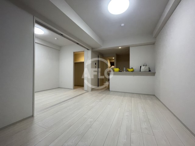 居室・リビング　esteOeste難波元町（エステオエステナンバモトマチ）