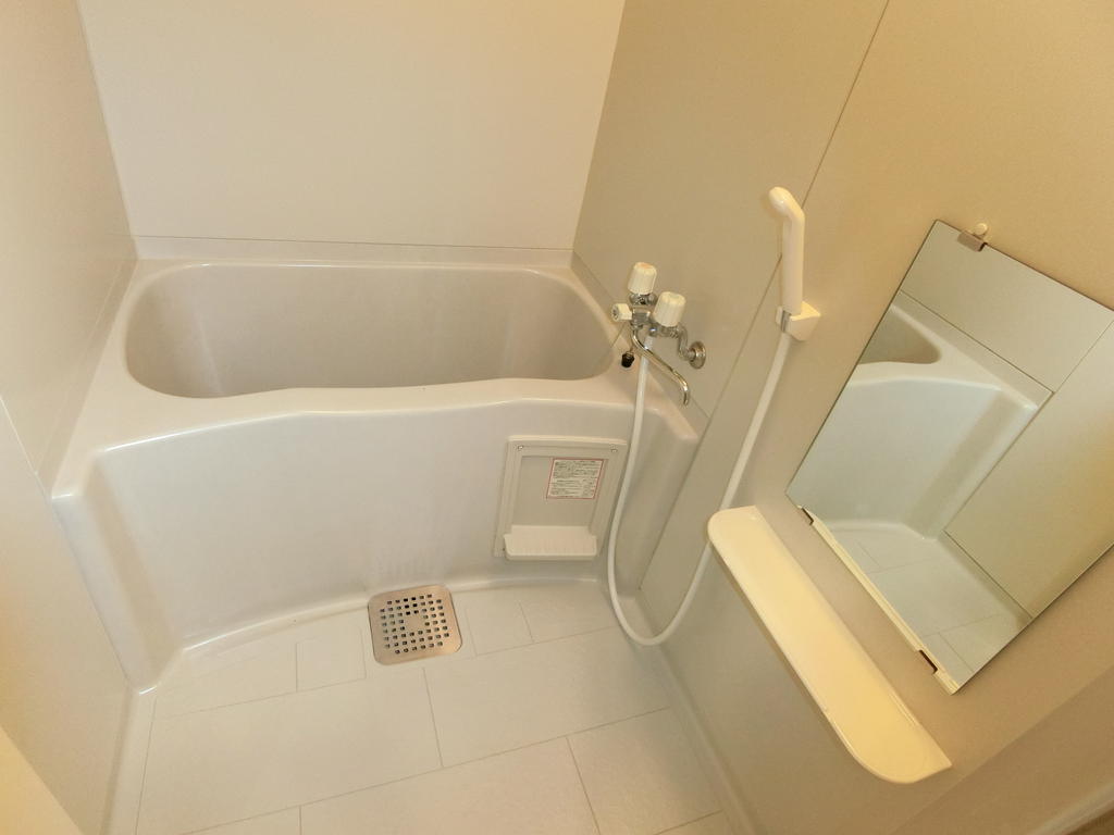 バス・シャワールーム　浴室乾燥機付き