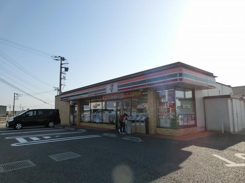 コンビニ　セブンイレブン（コンビニ）まで490m