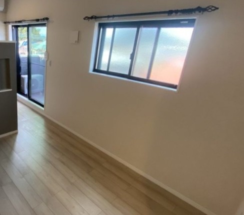 居室・リビング　別部屋参考写真となります