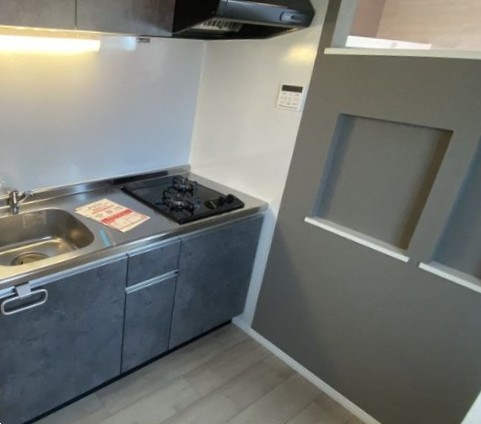 キッチン　別部屋参考写真となります