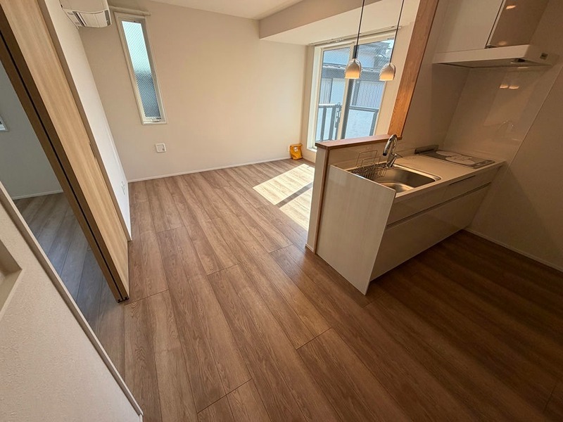 居室・リビング　※別部屋参考写真