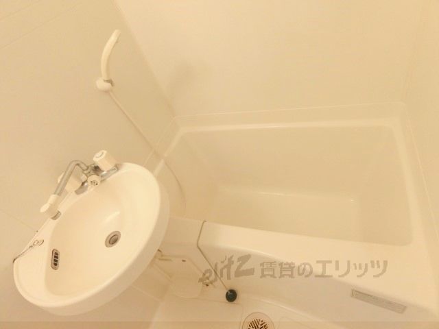 バス・シャワールーム　風呂