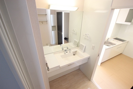 洗面設備　※別部屋の写真です