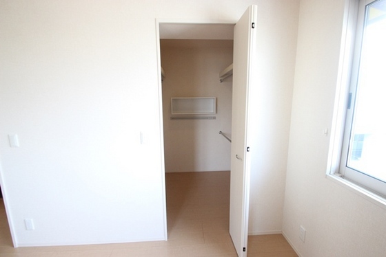 収納　※別部屋の写真です