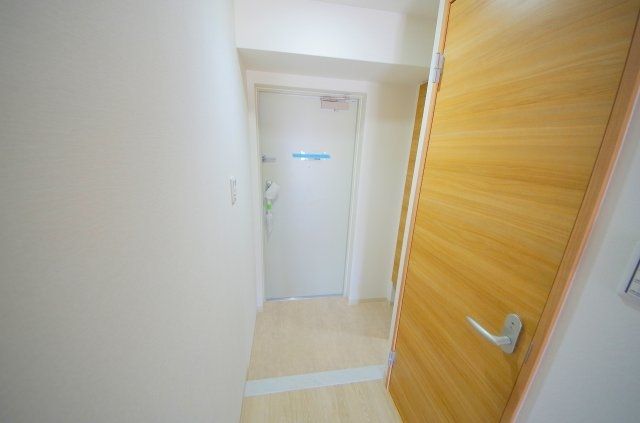 玄関　フェリシテ京橋　当店なら仲介手数料無料でご紹介します　同じ…