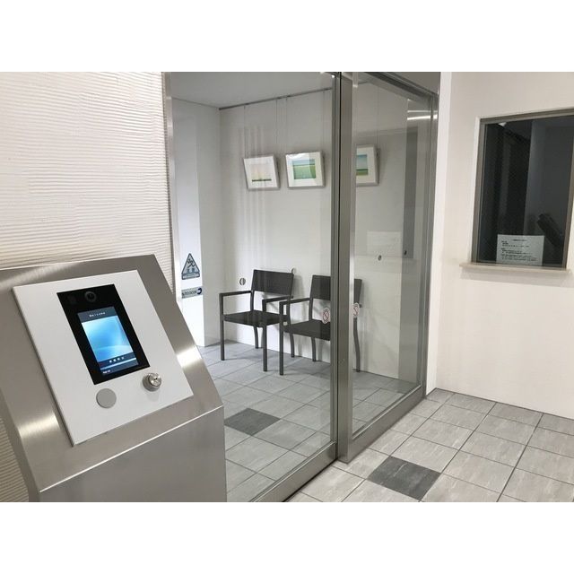 エントランス　毎日通るエントランスはこんな感じです♪