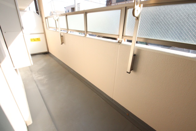 バルコニー　※別室の参考写真の為、現況優先です。