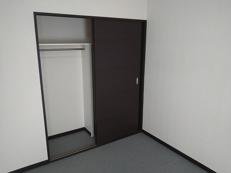 収納　■クローゼット収納