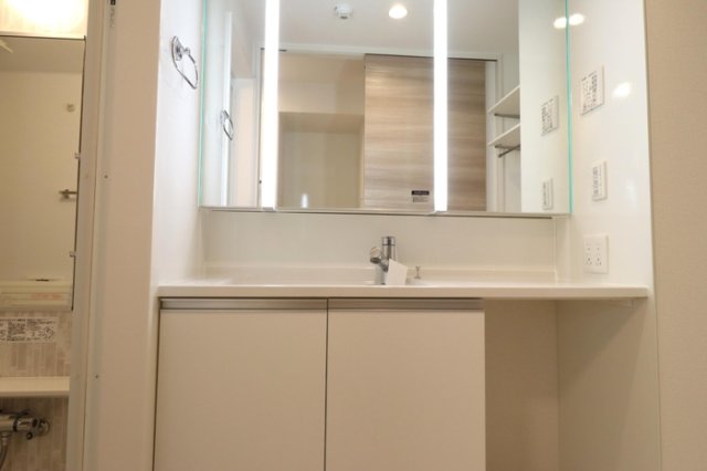 洗面設備　☆嬉しい独立洗面台☆