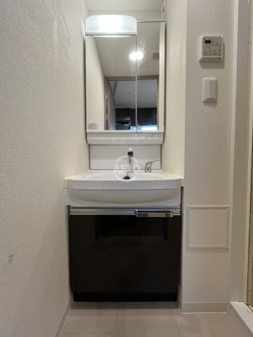 洗面設備　PHOENIX新大阪　洗面台