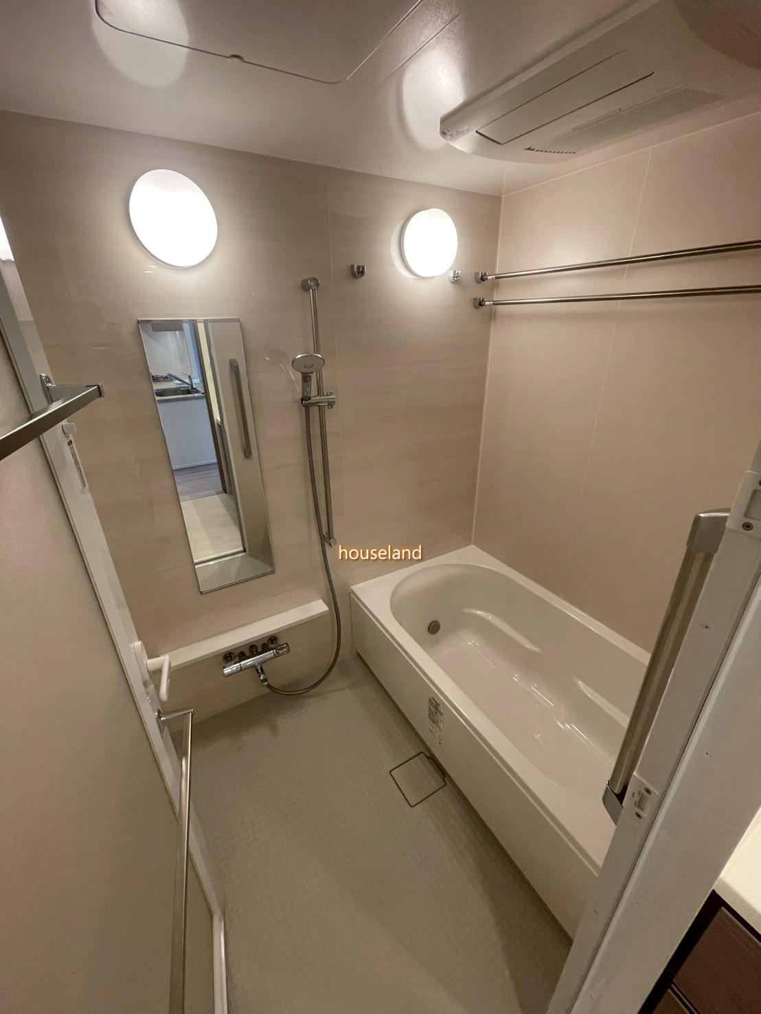 バス・シャワールーム